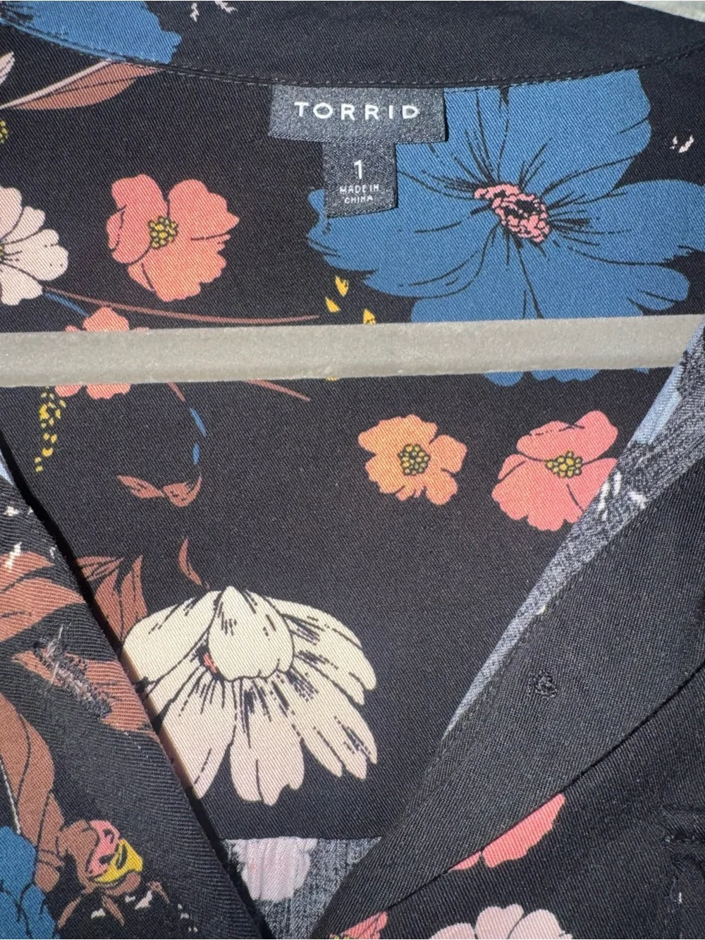 torrid flowy button